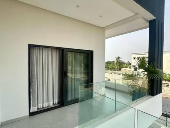 Appartements meublés de 3 pièces à louer à Fidjrossè