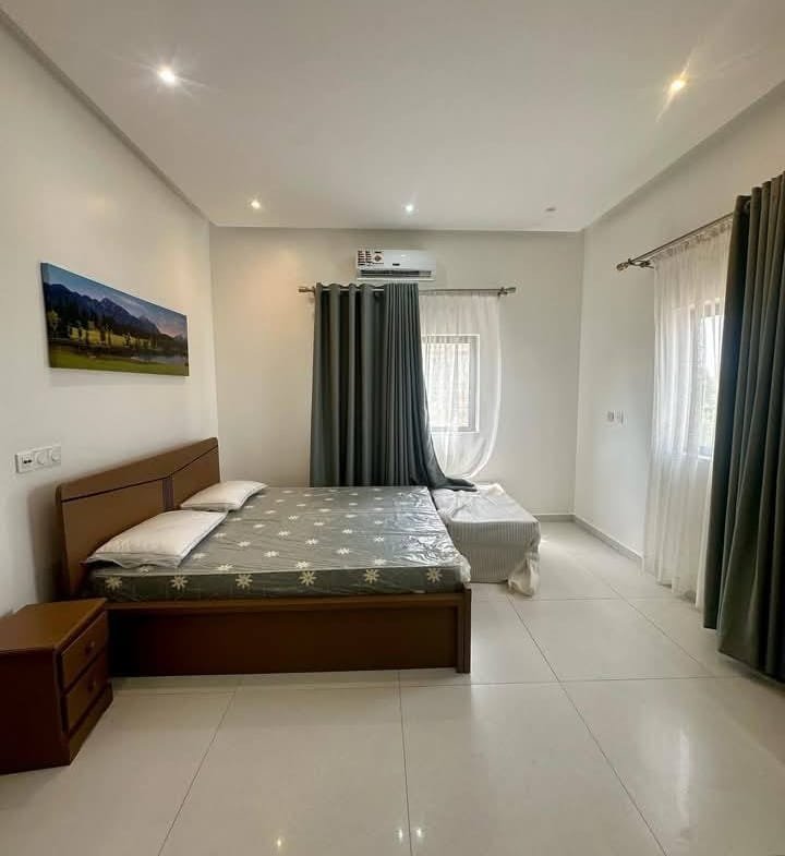 Appartements meublés de 3 pièces à louer à Fidjrossè_14