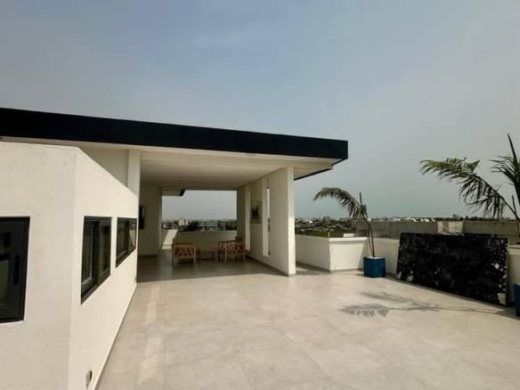 Appartements meublés de 3 pièces à louer à Fidjrossè_9