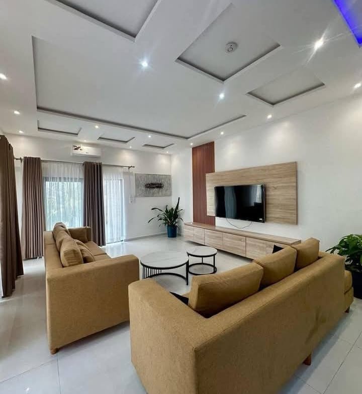 Appartements meublés haut de gamme à louer à Fidjrossè Togbin