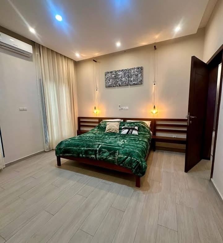 Bel Appartement Meublé à louer à Fidjrossè_11