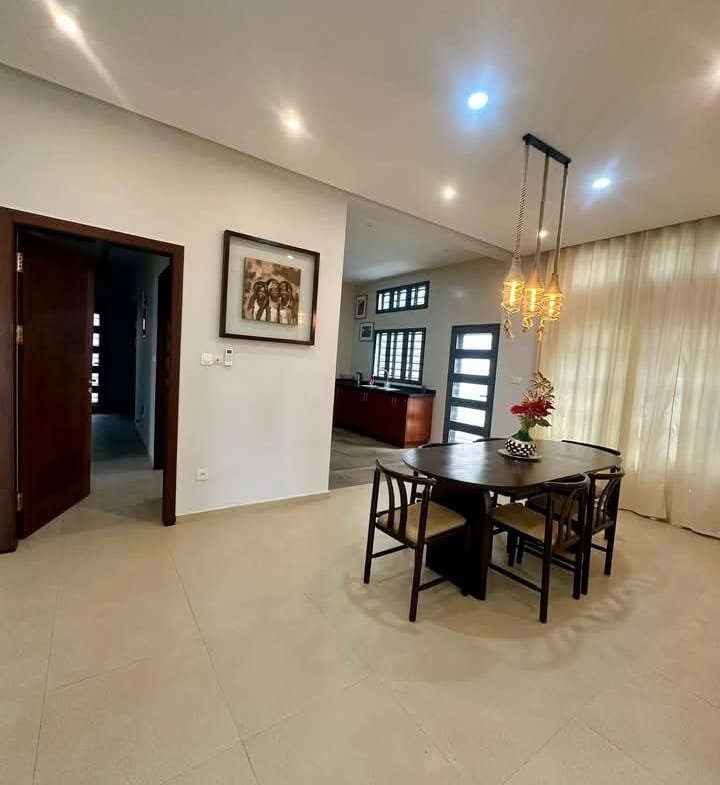 Bel Appartement Meublé à louer à Fidjrossè_5