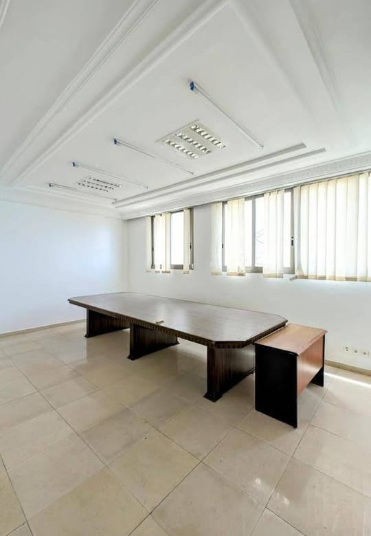 Bureau de standing à louer à GANHITO_5