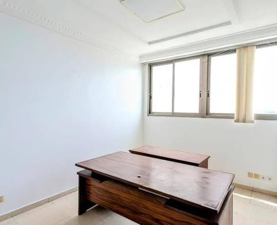 Bureau de standing à louer à GANHITO_7