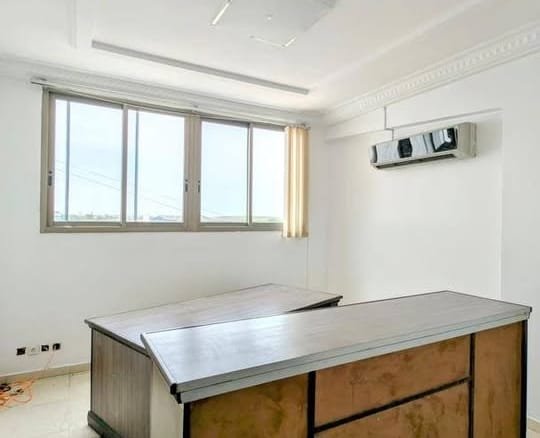 Bureau de standing à louer à GANHITO_9