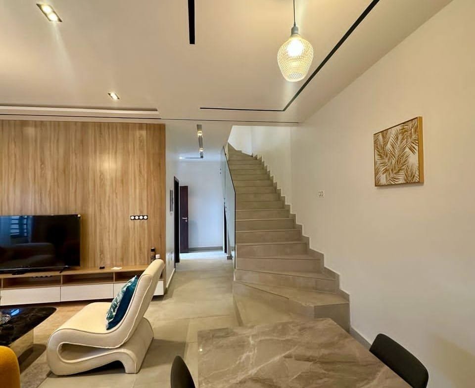 Duplex meublé à louer à Fidjrossè Togbin Plage_15
