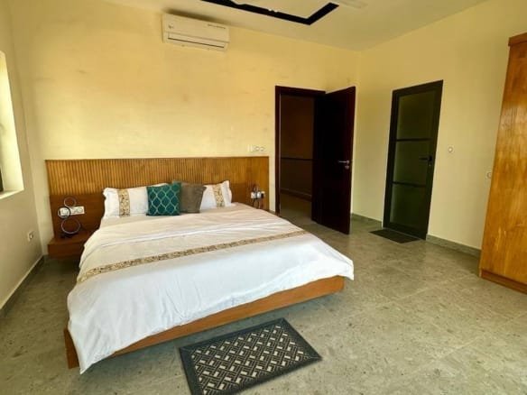 Duplex meublé à louer à Fidjrossè Togbin Plage_17