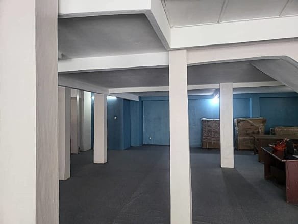 Hall professionnel à louer à Cadjehoun_2