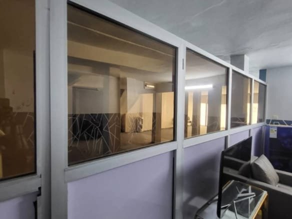 Hall professionnel à louer à Cadjehoun_4