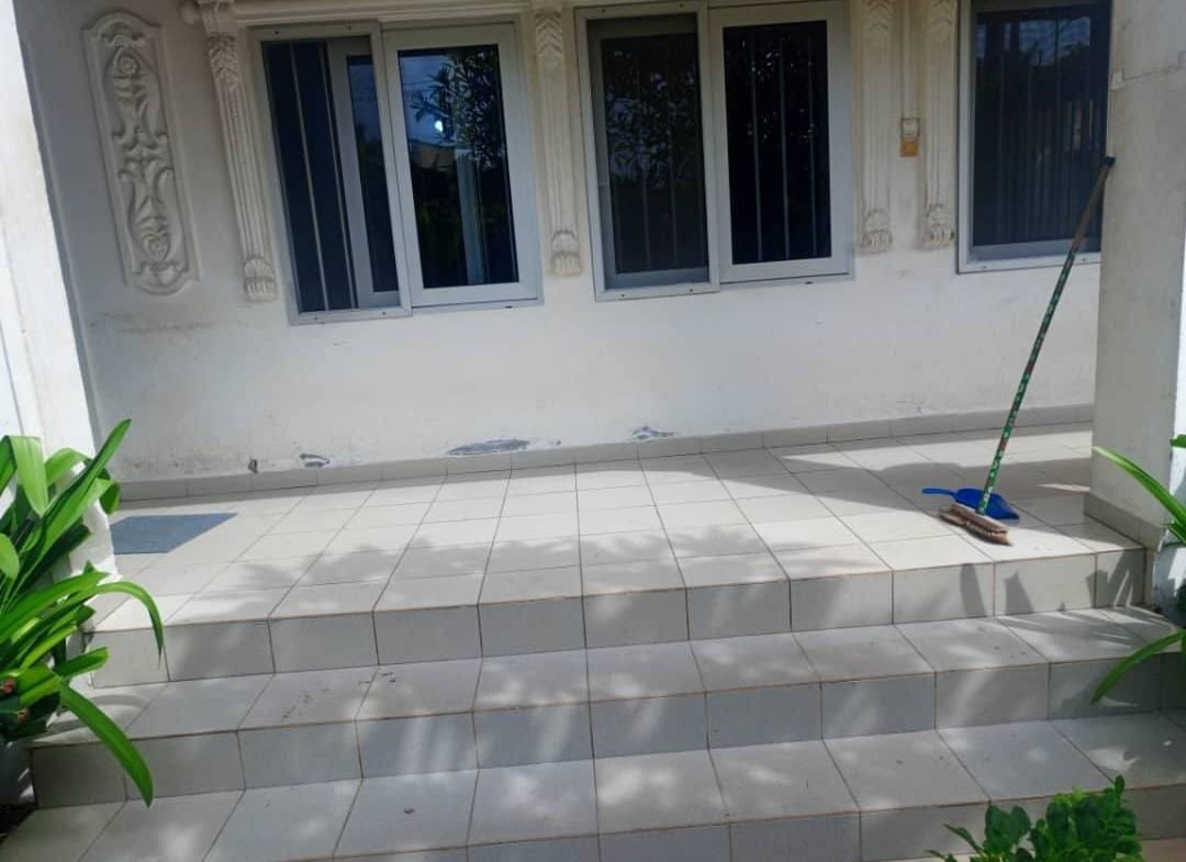 Location Villa 5 chambres avec jardin à Les Cocotiers_5