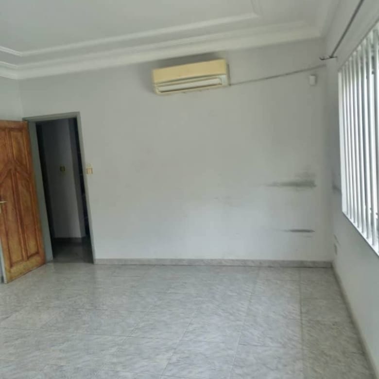 Location Villa 5 chambres avec jardin à Les Cocotiers_6