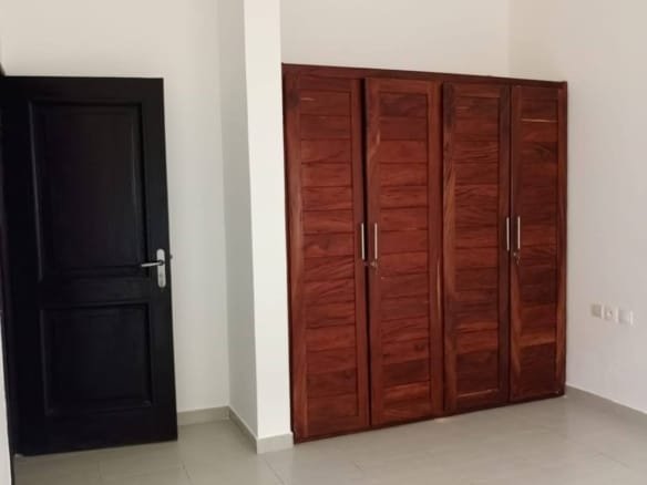 Location appartement 3 chambres salon à Akpakpa_2