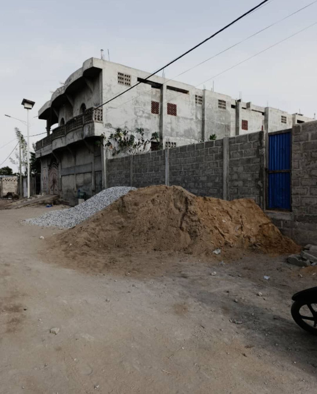 Parcelle clôturée à vendre à Fidjrossè Kpota Akogbato