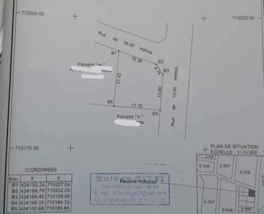Parcelle en angle de rue à vendre à Tankpè – 335 m²