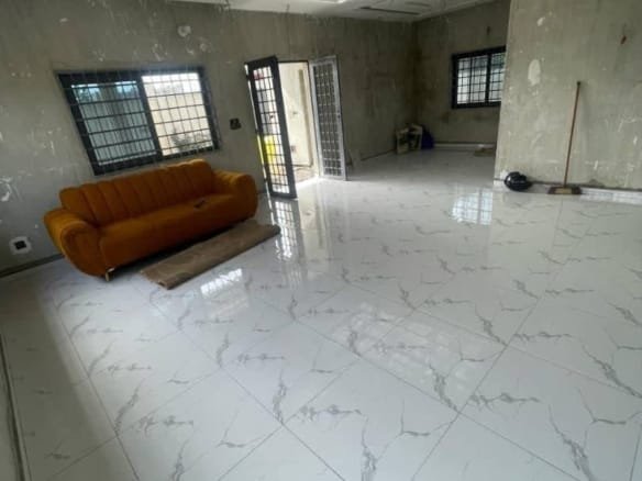 Villa 2 Chambres + Boutique à Vendre à Calavi Zogbadjè_4