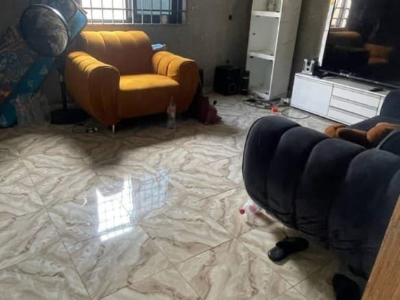 Villa 2 Chambres + Boutique à Vendre à Calavi Zogbadjè_5