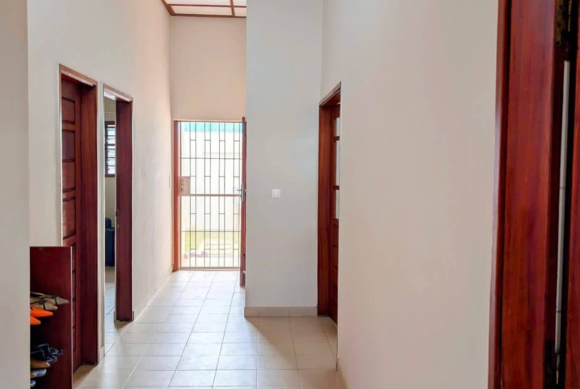 Villa 3 chambres à vendre à Akpakpa PK10_11