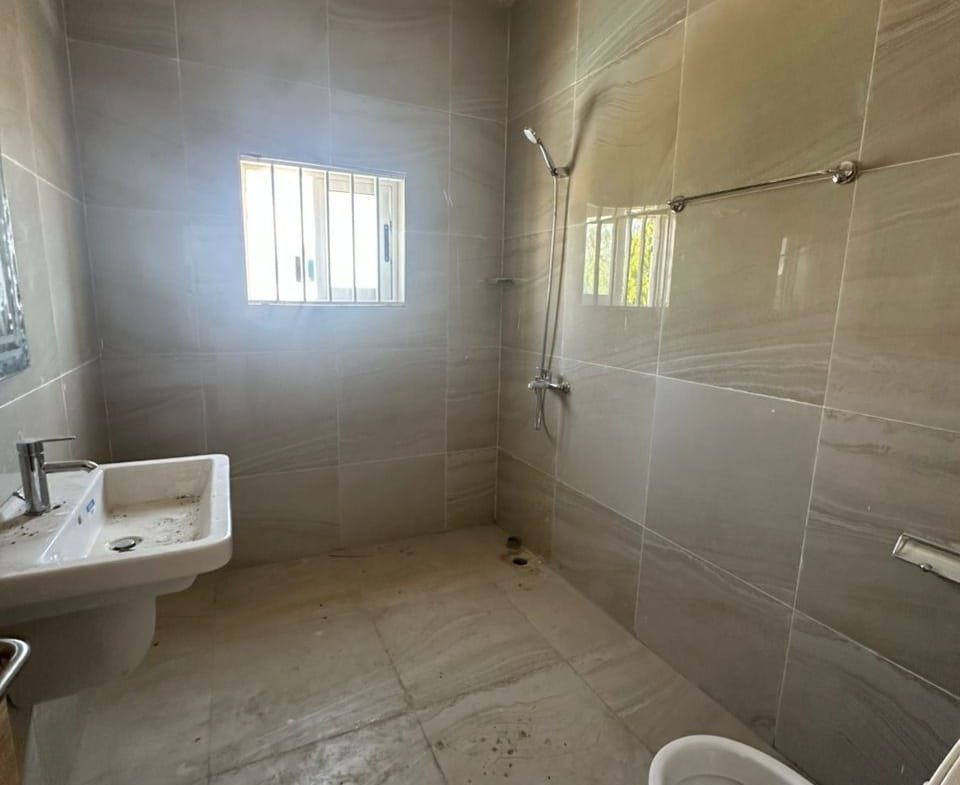 Villa 5 chambres avec piscine et jardin à louer à Quartier Jack_8
