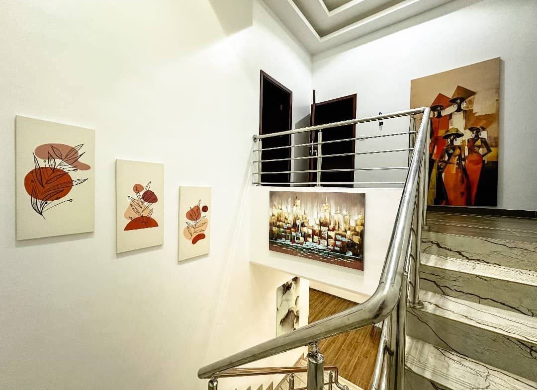 Villa Meublée 4 Chambres à Fidjrossè_13