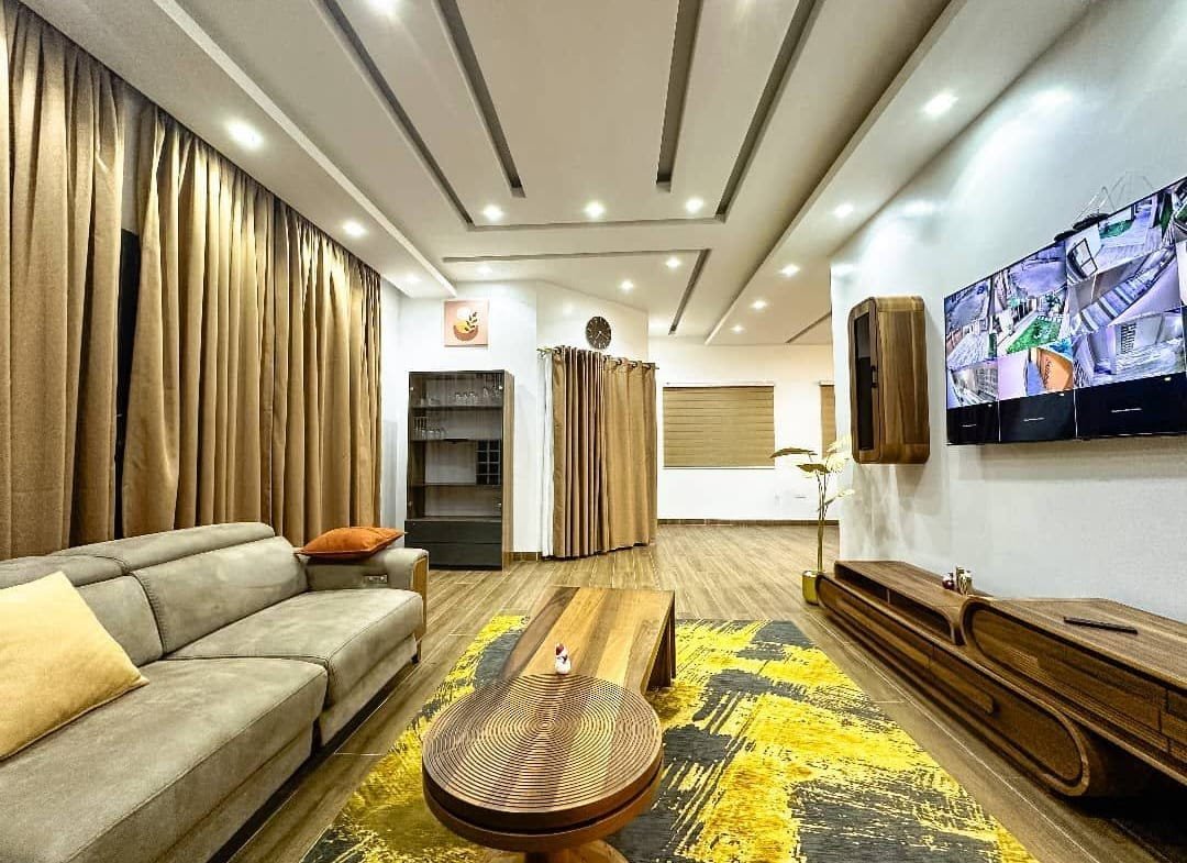 Villa Meublée 4 Chambres à Fidjrossè_4