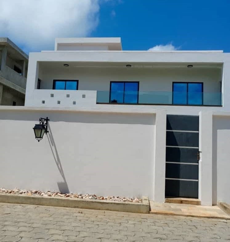 Villa de 6 chambres à vendre à Akpakpa CEN-SAD_6