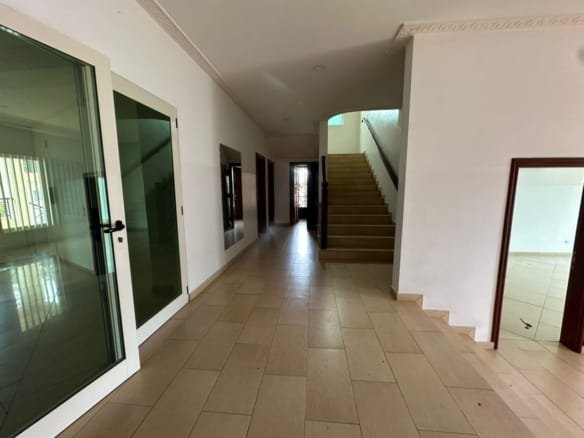 Villa de luxe à louer à Haie Vive_11