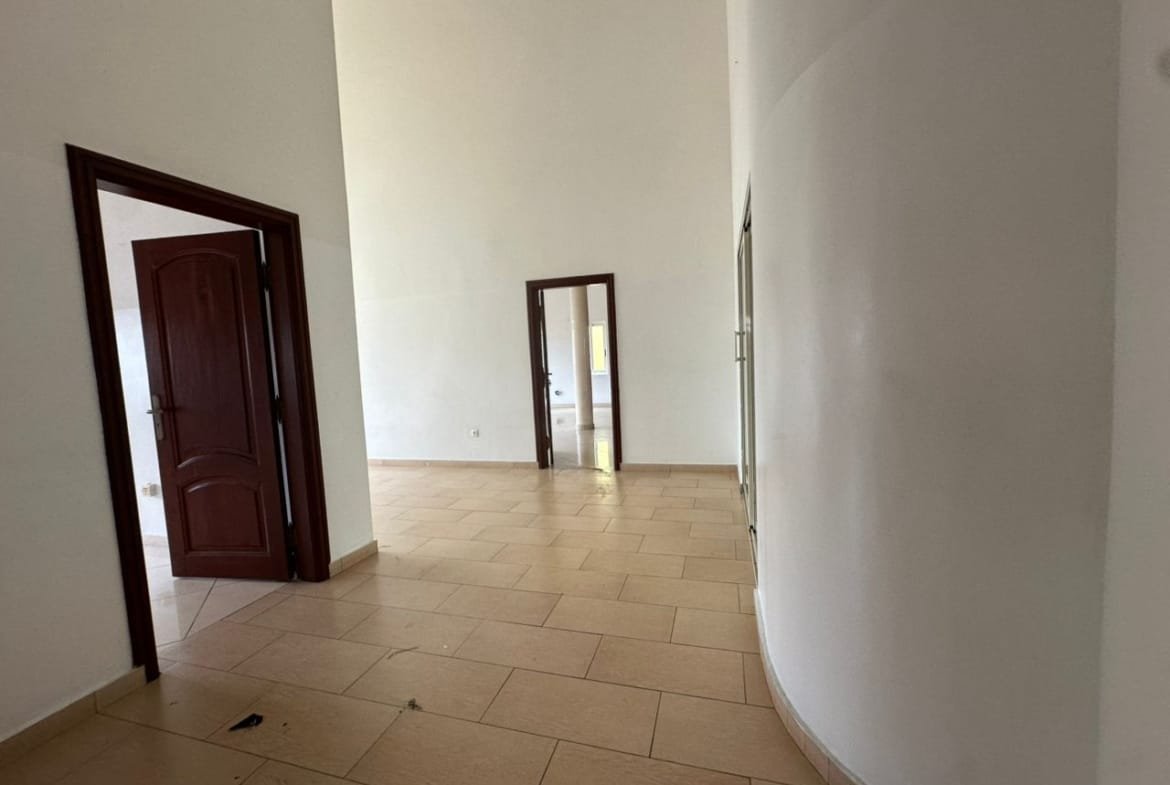 Villa de luxe à louer à Haie Vive_12