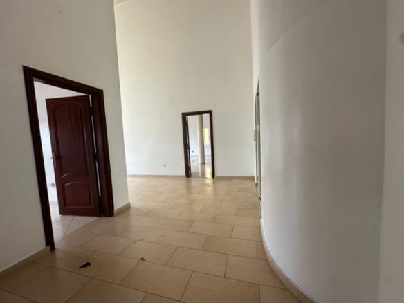 Villa de luxe à louer à Haie Vive_12