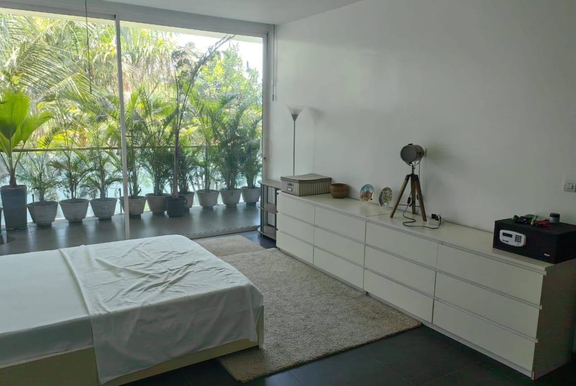 Villa duplex 4 chambres non-meublée à louer à Fidjrossè_10
