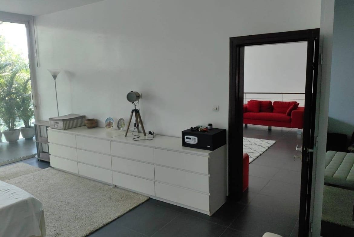 Villa duplex 4 chambres non-meublée à louer à Fidjrossè_5