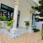 Villa meublée 3 chambres à louer à Fidjrossè Plage