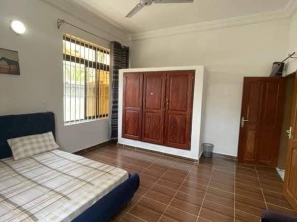 Villa meublée 3 chambres à louer à Fidjrossè Plage_11