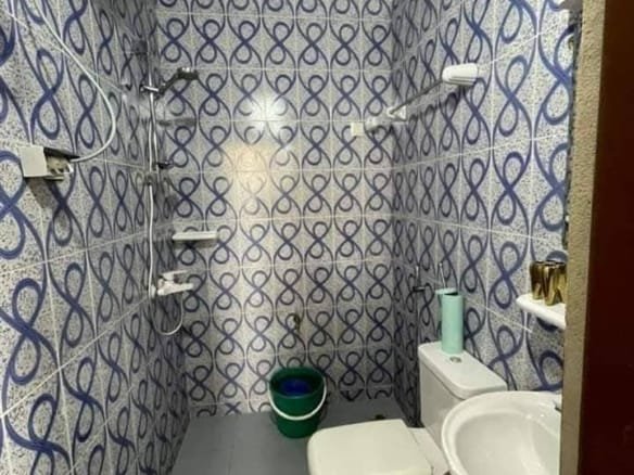 Villa meublée 3 chambres à louer à Fidjrossè Plage_13