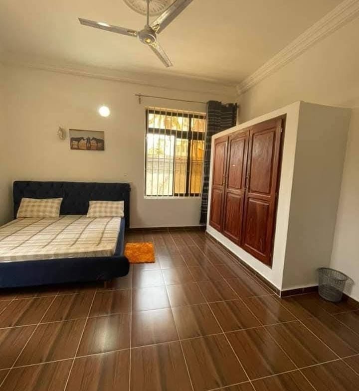 Villa meublée 3 chambres à louer à Fidjrossè Plage_5