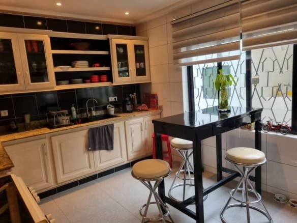 Villa non meublée avec jardin et piscine à louer à Haie Vive_11