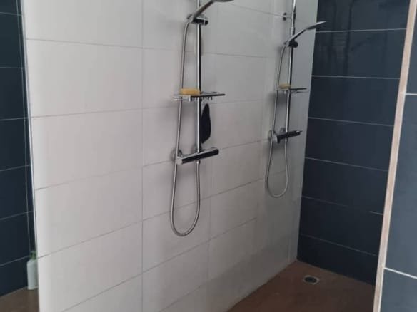 Villa non meublée avec jardin et piscine à louer à Haie Vive_17