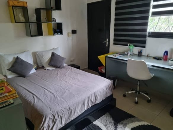 Villa non meublée avec jardin et piscine à louer à Haie Vive_6