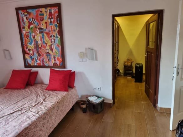 Villa non meublée avec jardin et piscine à louer à Haie Vive_8