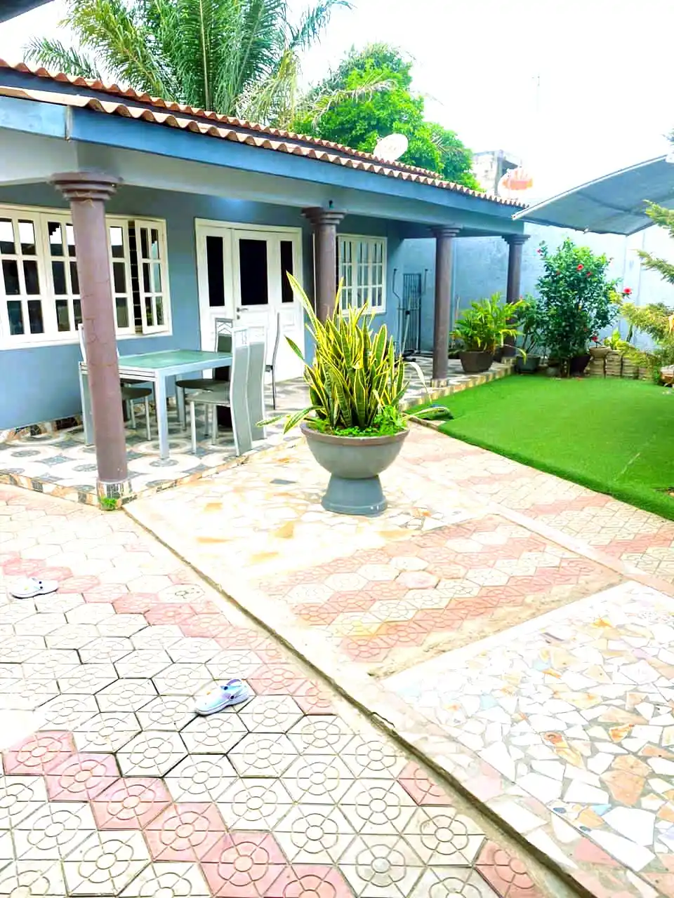 Villa basse à vendre à Agla Akplomey