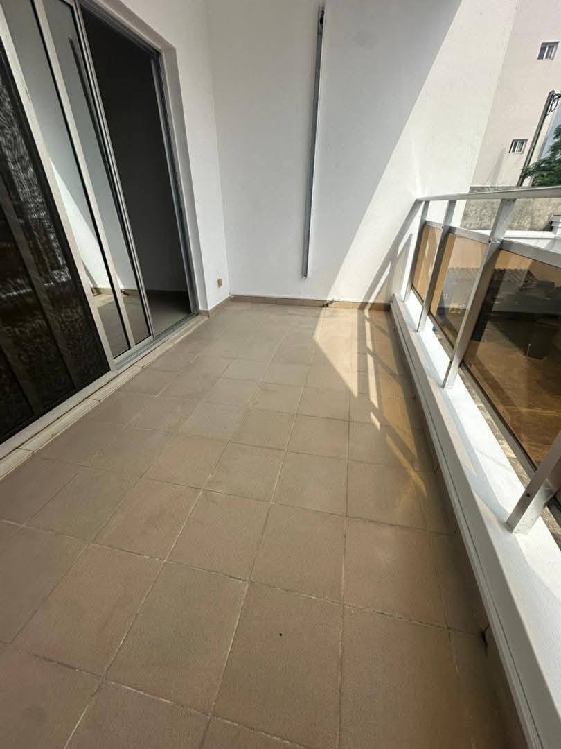 Appartement 3 chambres à louer à Les Cocotiers Cotonou