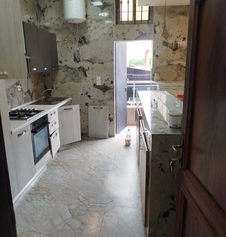 Appartement F4 avec entrée personnelle à louer à Fidjrossè_7