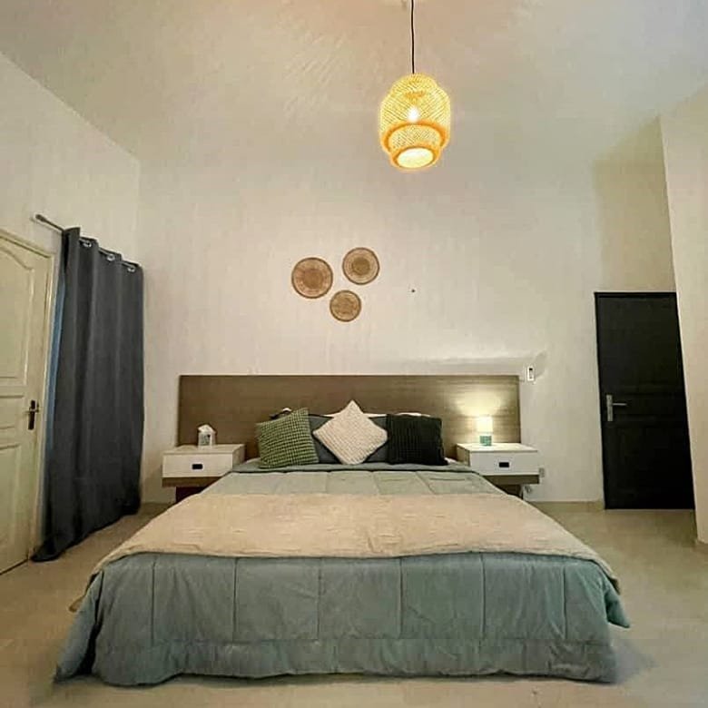 780