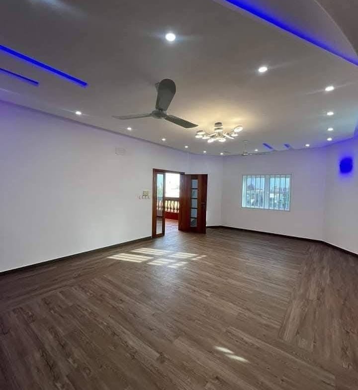 Duplex 4 chambres, 1 Studio, Vue Mer à louer à Fidjrossè - BENIN-IMMO