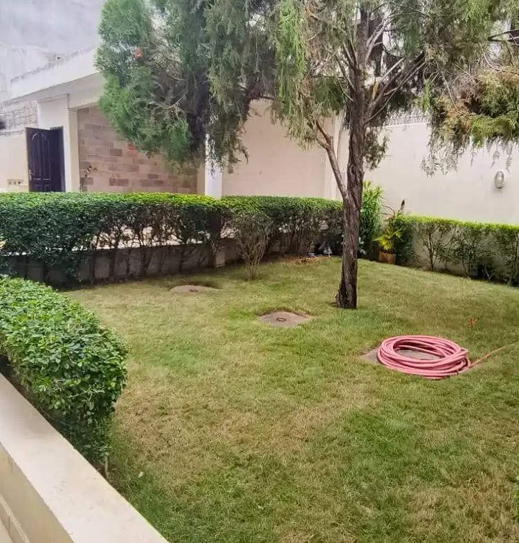 Villa 6 Chambres à louer à Haie Vive Cotonou