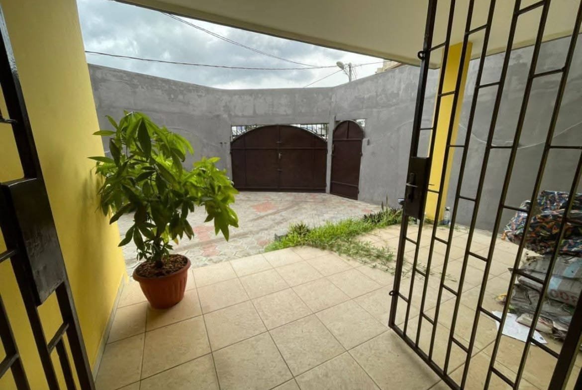 Villa R+1 à vendre à Cocotomey_10