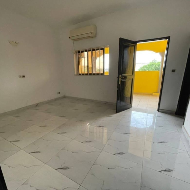 Villa R+1 à vendre à Cocotomey_4