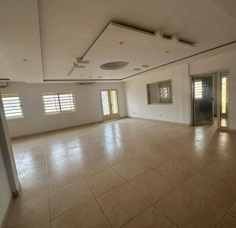 Villa avec piscine et vue mer à louer à Fidjrossè Togbin Plage - BENIN-IMMO