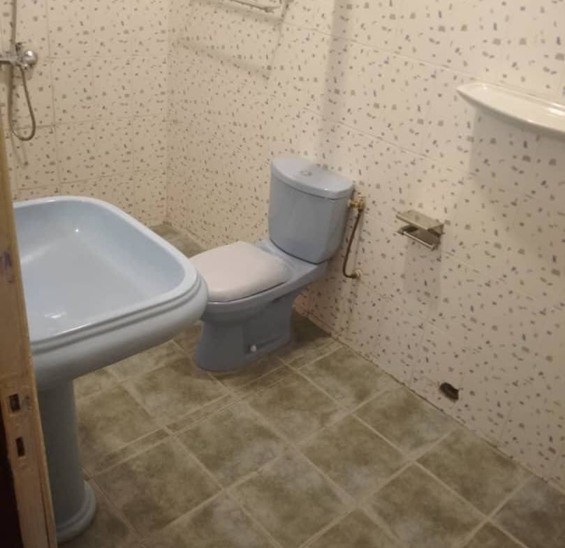 Villa duplex 4 chambres avec jardin à louer à Fidjrossè - BENIN-IMMO