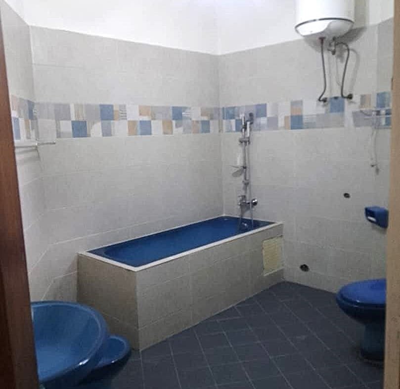 Villa duplex 4 chambres avec jardin à louer à Fidjrossè - BENIN-IMMO