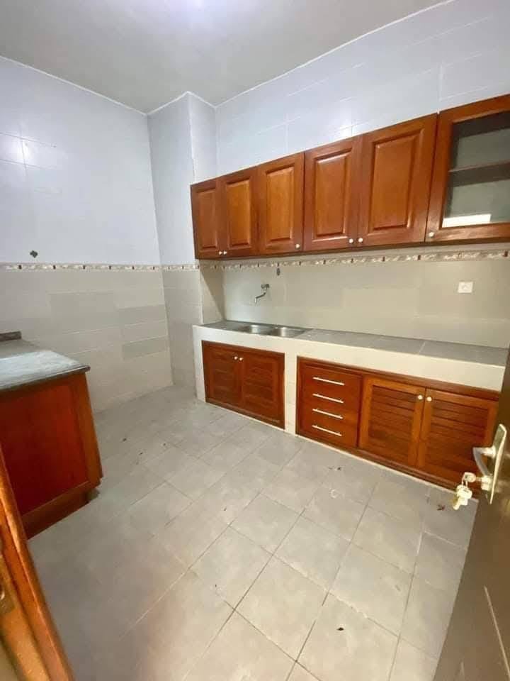 Villa duplex meublée de 6 chambres à vendre à Agla – Filao - BENIN-IMMO